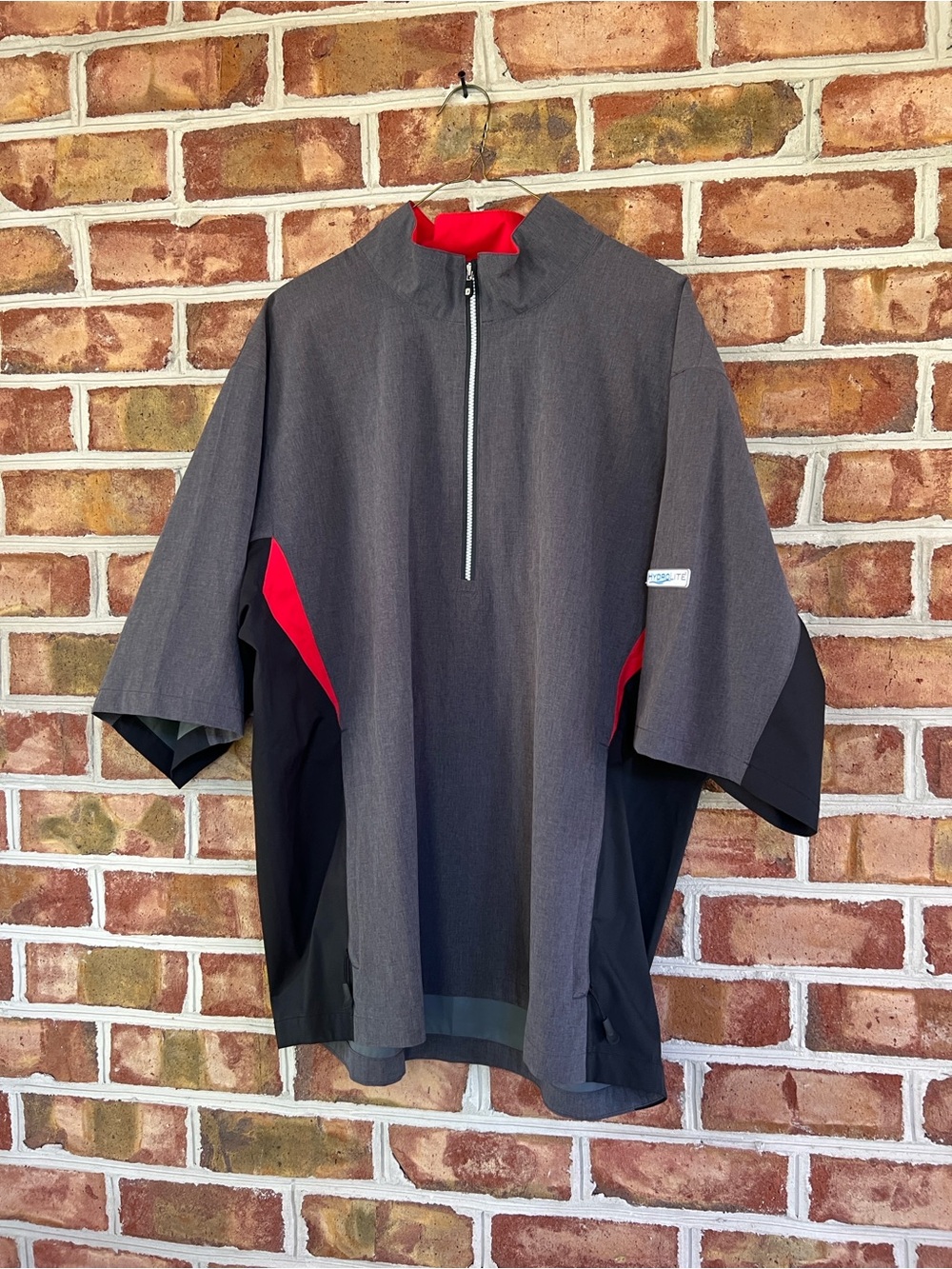 FootJoy HydroLite short sleeve rain golf shirt featuring a half-zip design XL